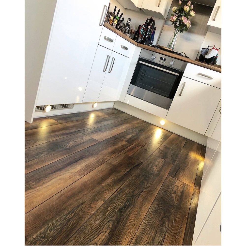12mm Robusto 4V Harbour Oak - 1.293M2 PK